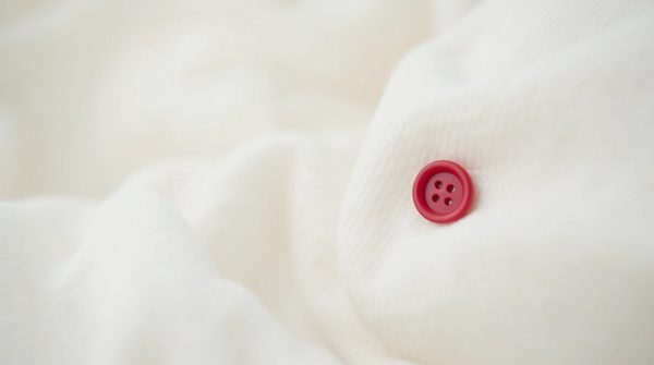 Bouton puce de lit : guide pratique pour apaiser les démangeaisons
